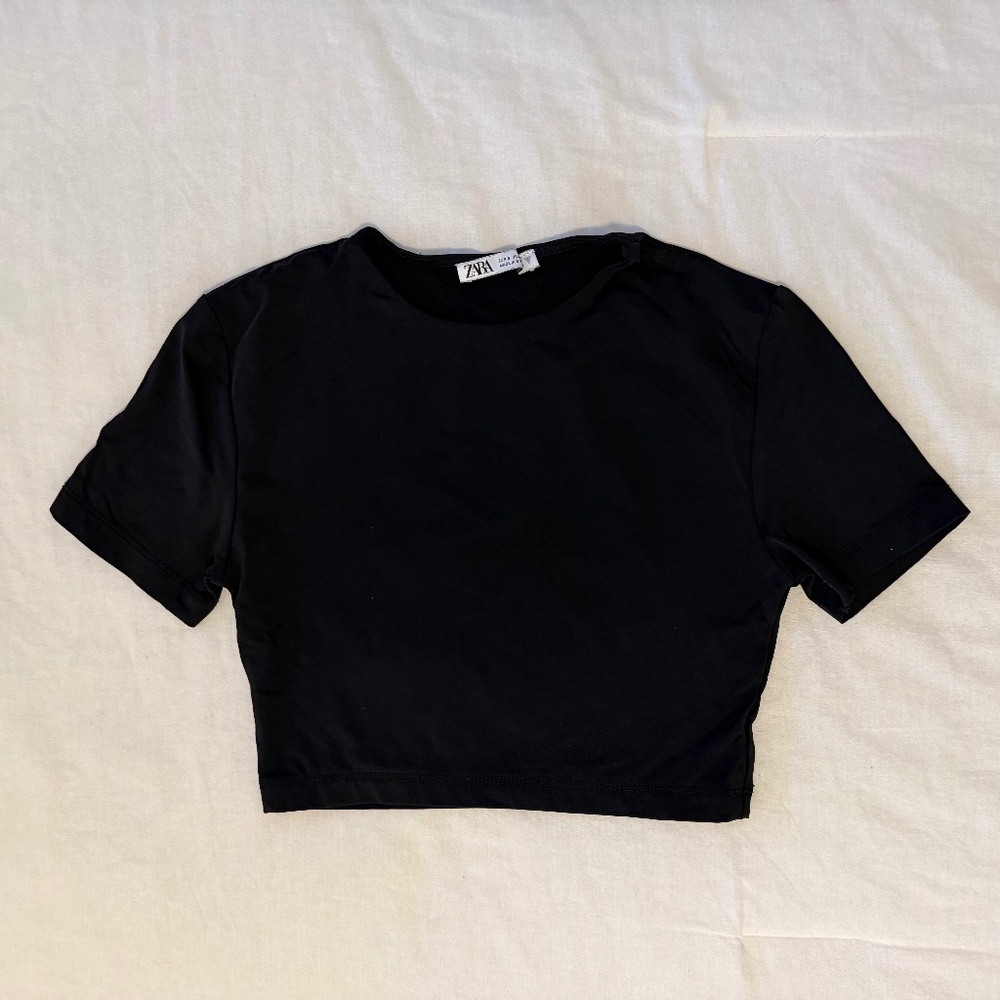 Zara Cropped T Shirt